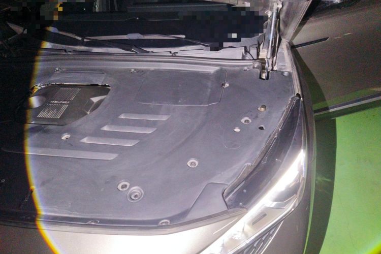 Used Roewe RX5 New Energy 2023 eRX5 Super Hybrid Prestige Edition Engine Bay Left