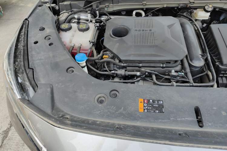 Used Roewe RX5 New Energy 2023 eRX5 Ultra-Hybrid Comfort Edition Engine Bay Right