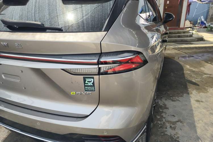 Used Roewe RX5 New Energy 2023 eRX5 Super Hybrid Prestige Edition Exterior 3