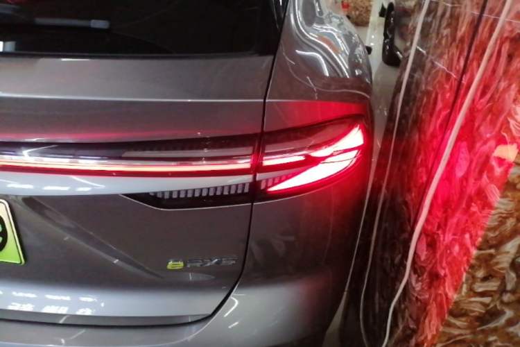 Used Roewe RX5 New Energy 2023 eRX5 Super Hybrid Premium Edition Exterior 3