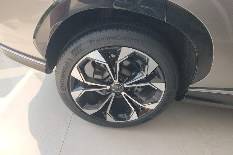 Used Roewe RX5 New Energy 2023 eRX5 Super Hybrid Prestige Edition Exterior 5