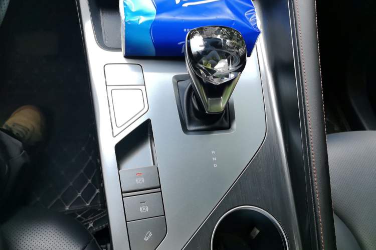 Used Roewe RX5 New Energy 2023 eRX5 Super Hybrid Premium Edition Gear Lever