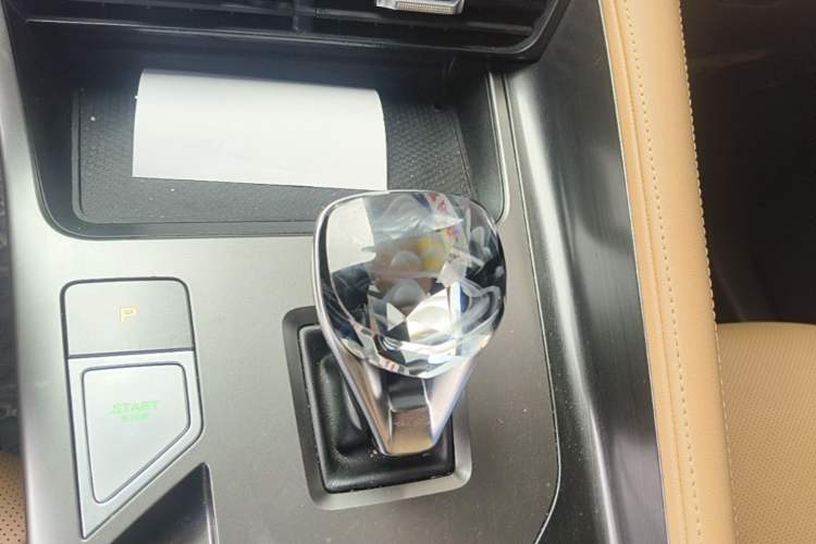 Used Roewe RX5 New Energy 2023 eRX5 Super Hybrid Prestige Edition Gear Lever