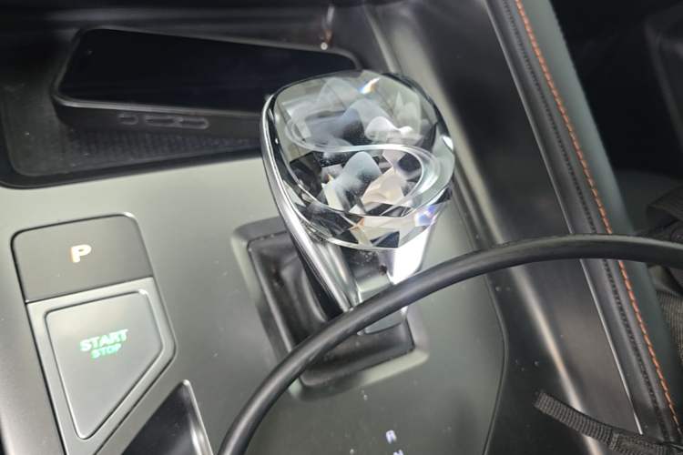 Used Roewe RX5 New Energy 2023 eRX5 Super Hybrid Prestige Edition Gear Lever