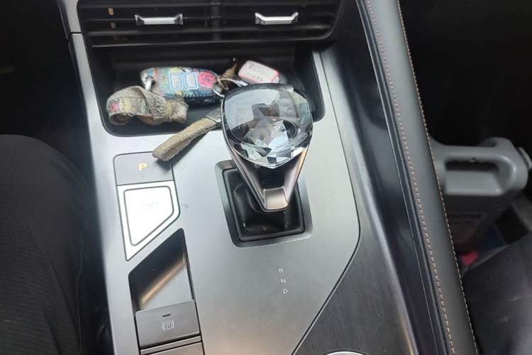 Used Roewe RX5 New Energy 2023 eRX5 Super Hybrid Prestige Edition Gear Lever
