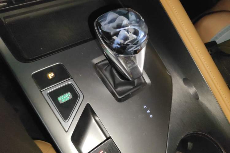Used Roewe RX5 New Energy 2023 eRX5 Super Hybrid Prestige Edition Gear Lever