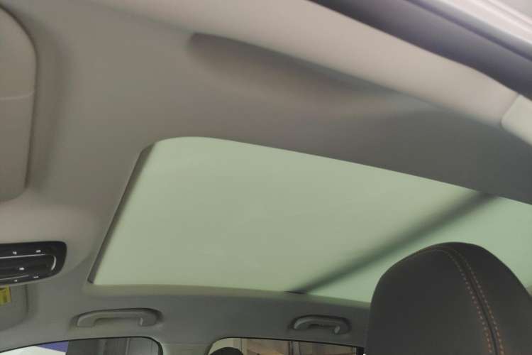 Used Roewe RX5 New Energy 2023 eRX5 Super Hybrid Prestige Edition Headliner