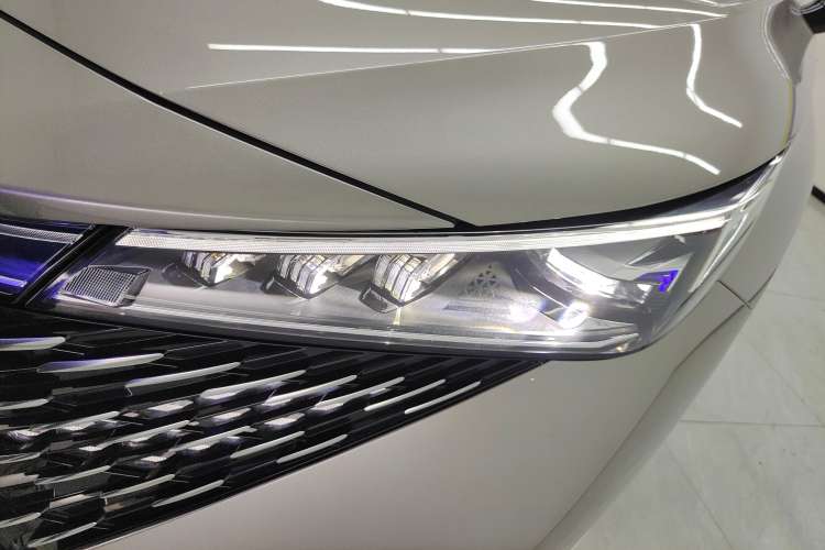 Used Roewe RX5 New Energy 2023 eRX5 Super Hybrid Prestige Edition Left Front Headlight