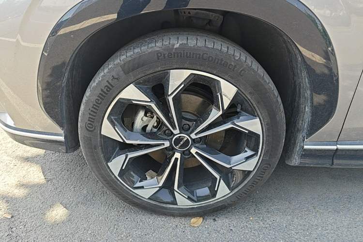 Used Roewe RX5 New Energy 2023 eRX5 Super Hybrid Prestige Edition Left Front Wheel Hub