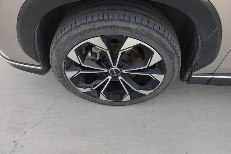 Used Roewe RX5 New Energy 2023 eRX5 Super Hybrid Prestige Edition Left Front Wheel Hub
