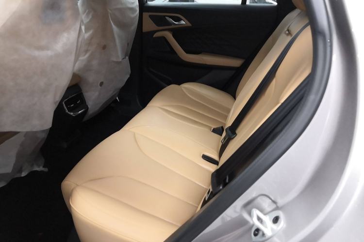 Used Roewe RX5 New Energy 2023 eRX5 Ultra-Hybrid Comfort Edition Left Rear Seat