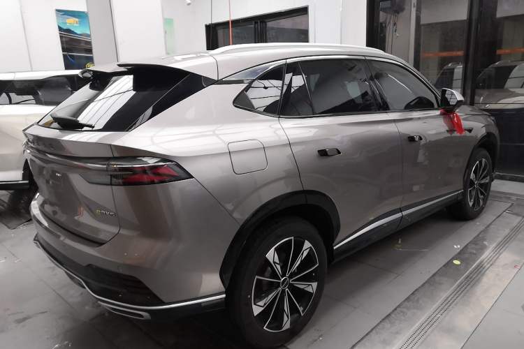 Used Roewe RX5 New Energy 2023 eRX5 Ultra-Hybrid Comfort Edition Rear Right 45 Deg