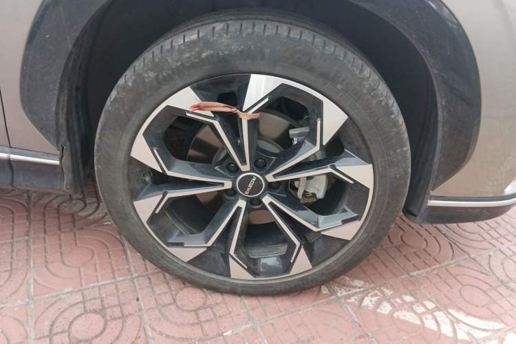 Used Roewe RX5 New Energy 2023 eRX5 Super Hybrid Prestige Edition Right Front Wheel Hub