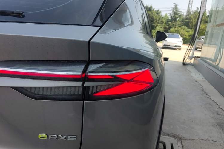 Used Roewe RX5 New Energy 2023 eRX5 Super Hybrid Prestige Edition Right Rear Taillight