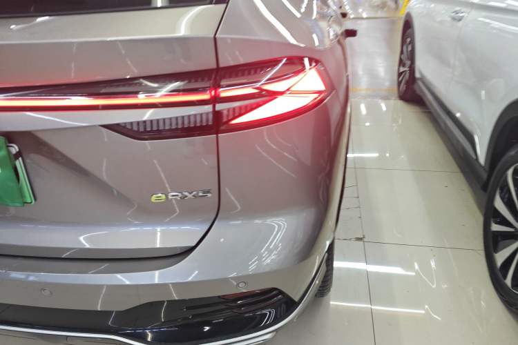 Used Roewe RX5 New Energy 2023 eRX5 Super Hybrid Premium Edition Right Rear Taillight