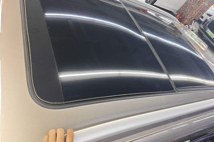 Used Roewe RX5 New Energy 2023 eRX5 Super Hybrid Premium Edition Roof