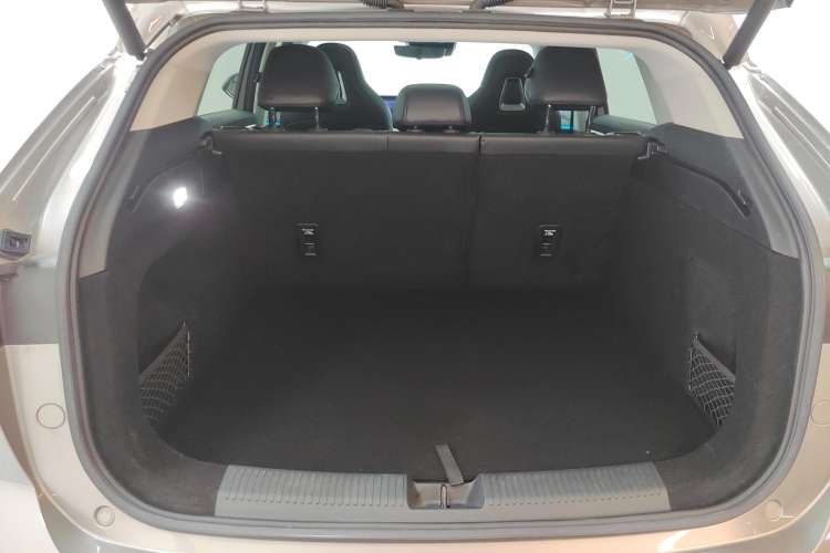 Used Roewe RX5 New Energy 2023 eRX5 Super Hybrid Prestige Edition Trunk