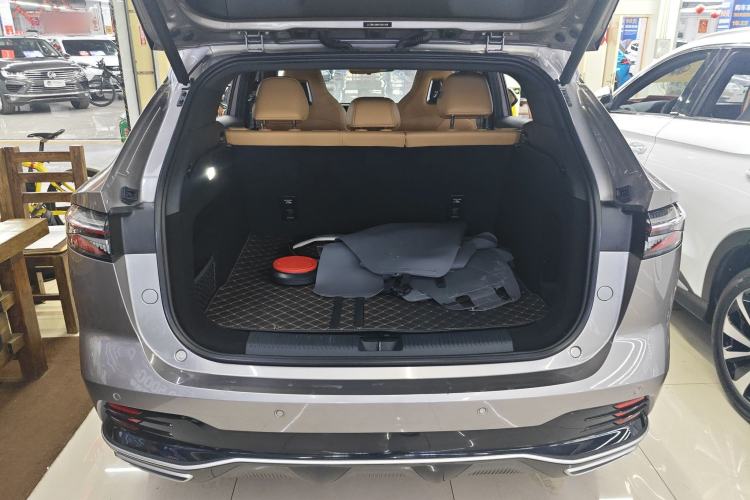 Used Roewe RX5 New Energy 2023 eRX5 Super Hybrid Premium Edition Trunk