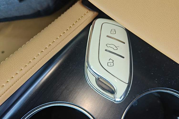 Used Roewe RX5 New Energy 2023 eRX5 Super Hybrid Prestige Edition Vehicle Key