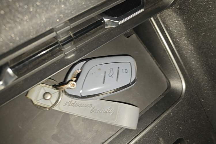 Used Roewe RX5 New Energy 2023 eRX5 Super Hybrid Premium Edition Vehicle Key