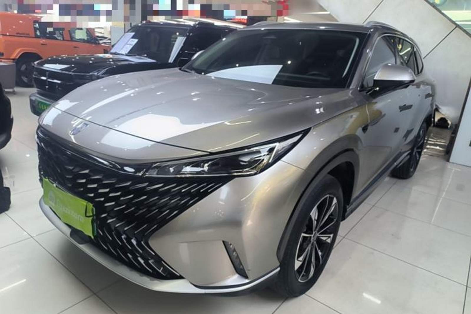 Фото Roewe с площадки