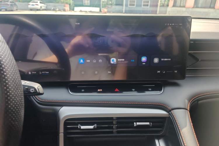 Used Roewe RX5 New Energy 2023 eRX5 Super Hybrid Prestige Edition Audio And AC Panel