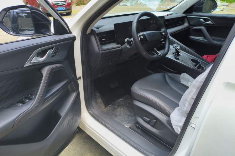 Used Roewe RX5 New Energy 2023 eRX5 Super Hybrid Premium Edition Driver Seat
