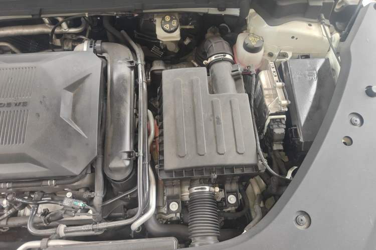 Used Roewe RX5 New Energy 2023 eRX5 Ultra-Hybrid Comfort Edition Engine Bay Left