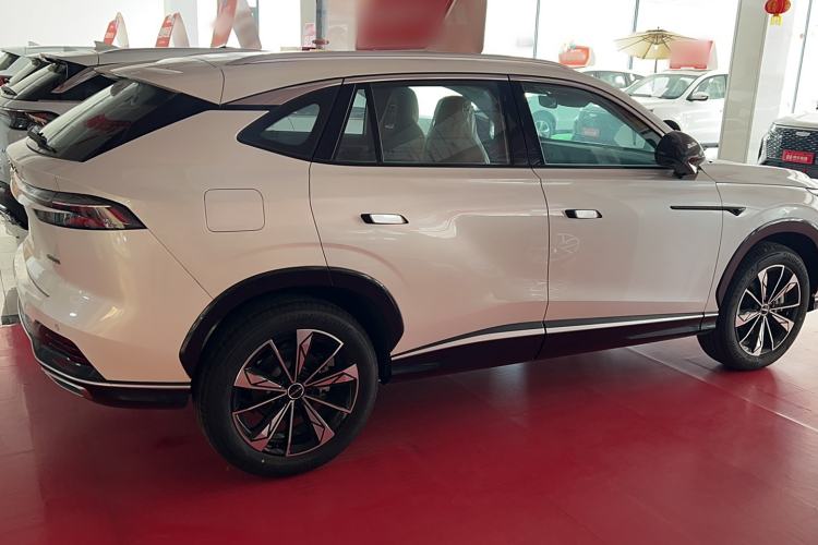 Used Roewe RX5 New Energy 2023 eRX5 Super Hybrid Premium Edition Exterior 2