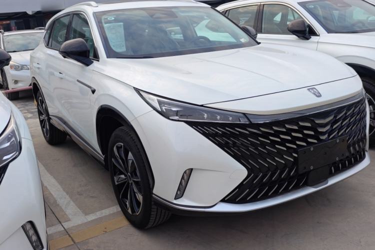 Used Roewe RX5 New Energy 2023 eRX5 Super Hybrid Premium Edition Front Right 45 Deg