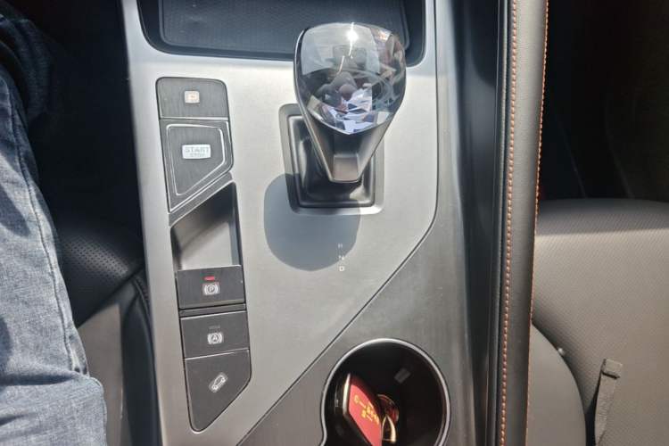 Used Roewe RX5 New Energy 2023 eRX5 Super Hybrid Prestige Edition Gear Lever