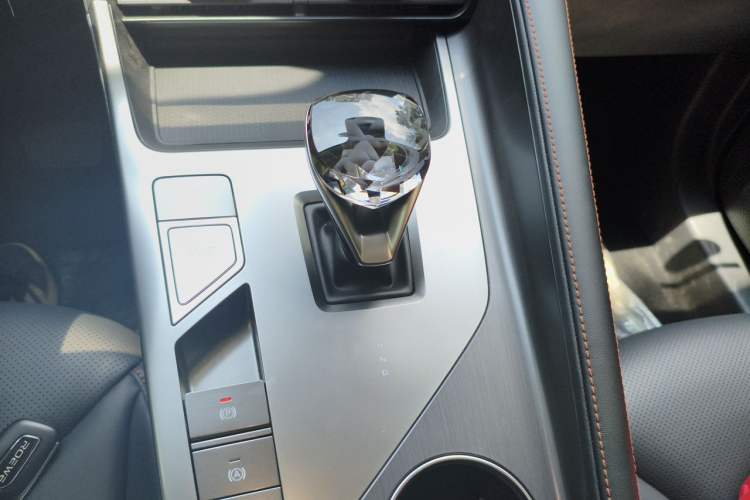 Used Roewe RX5 New Energy 2023 eRX5 Super Hybrid Premium Edition Gear Lever
