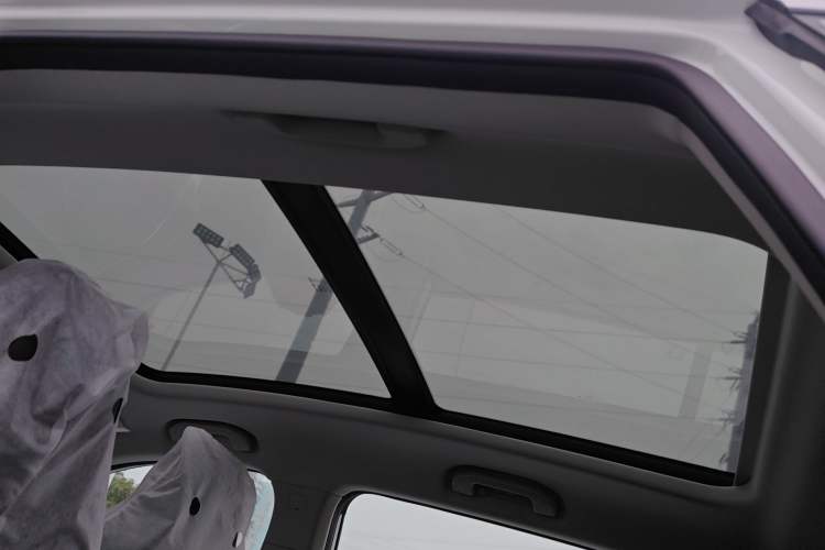 Used Roewe RX5 New Energy 2023 eRX5 Super Hybrid Premium Edition Headliner