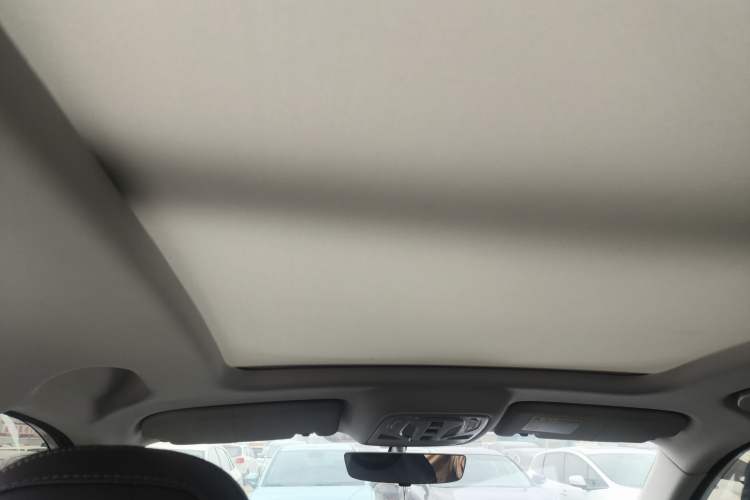 Used Roewe RX5 New Energy 2023 eRX5 Ultra-Hybrid Comfort Edition Headliner