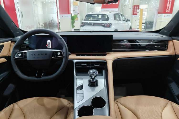 Used Roewe RX5 New Energy 2023 eRX5 Super Hybrid Premium Edition Interior 1