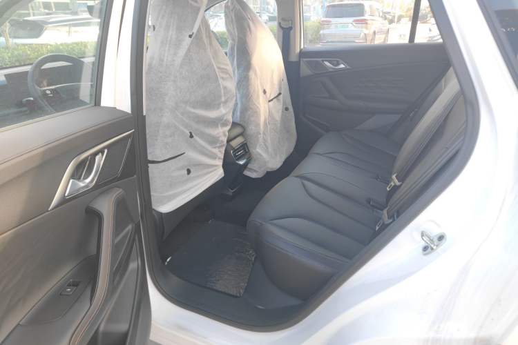 Used Roewe RX5 New Energy 2023 eRX5 Ultra-Hybrid Comfort Edition Interior 2