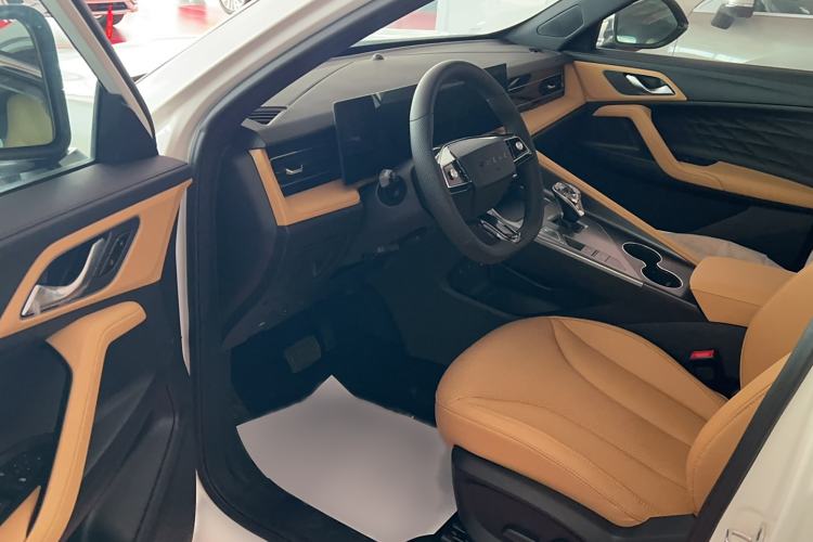 Used Roewe RX5 New Energy 2023 eRX5 Super Hybrid Premium Edition Interior 2