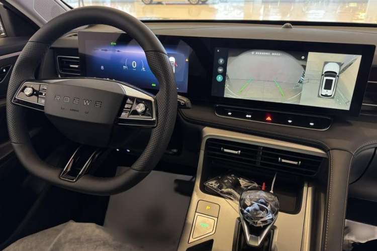 Used Roewe RX5 New Energy 2023 eRX5 Super Hybrid Premium Edition Interior 3