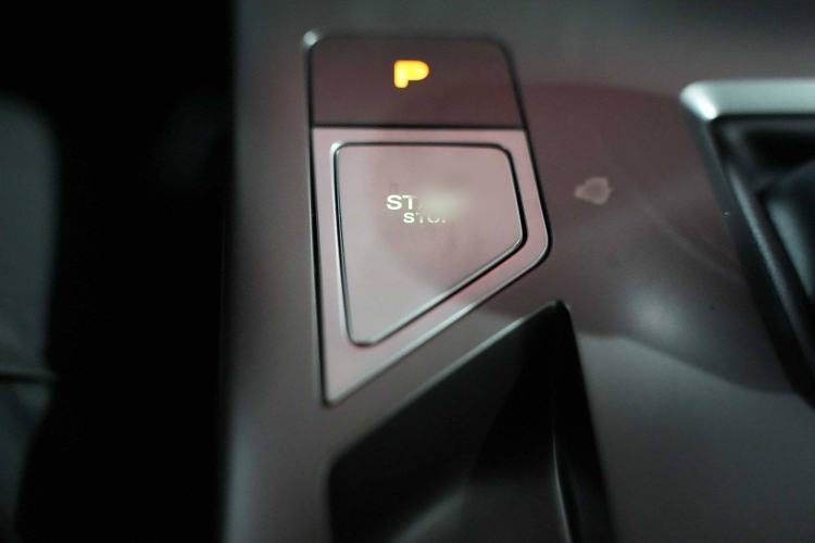 Used Roewe RX5 New Energy 2023 eRX5 Super Hybrid Premium Edition Interior 6
