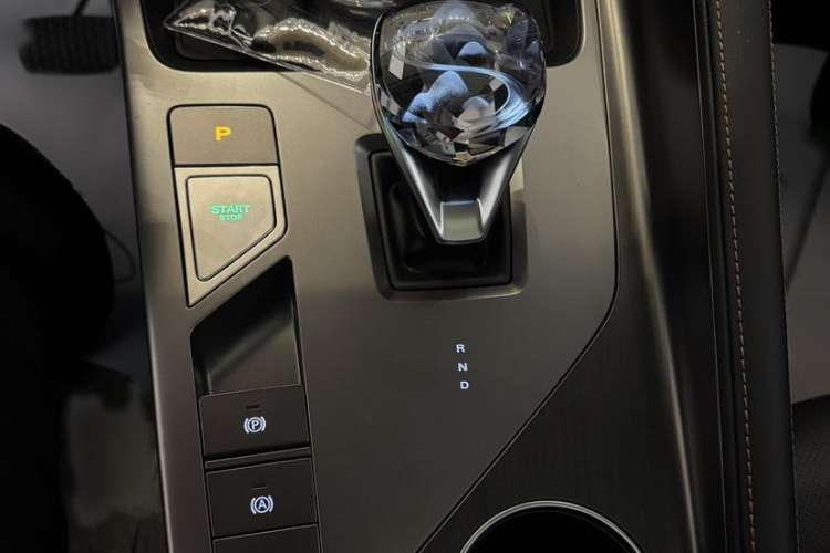 Used Roewe RX5 New Energy 2023 eRX5 Super Hybrid Premium Edition Interior 6