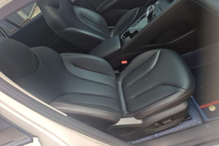 Used Roewe RX5 New Energy 2023 eRX5 Super Hybrid Prestige Edition Right Front Seat