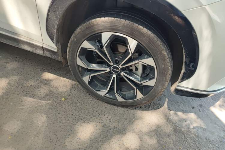 Used Roewe RX5 New Energy 2023 eRX5 Super Hybrid Prestige Edition Right Front Wheel Hub