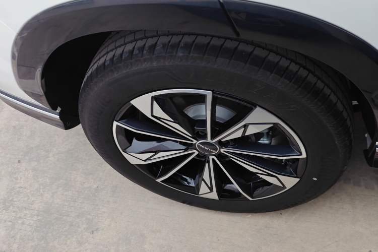Used Roewe RX5 New Energy 2023 eRX5 Super Hybrid Premium Edition Right Rear Wheel Hub