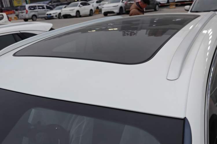 Used Roewe RX5 New Energy 2023 eRX5 Super Hybrid Premium Edition Roof