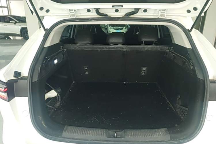Used Roewe RX5 New Energy 2023 eRX5 Ultra-Hybrid Comfort Edition Trunk