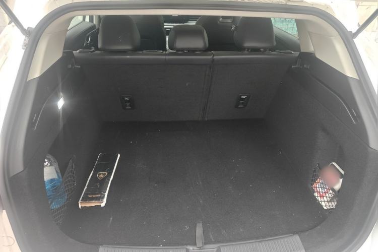 Used Roewe RX5 New Energy 2023 eRX5 Ultra-Hybrid Comfort Edition Trunk
