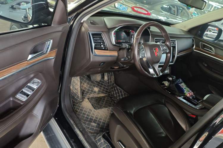 Used Roewe RX8 2019 30T Smart Connectivity Two-Wheel Drive Supreme Flagship Edition Driver Seat