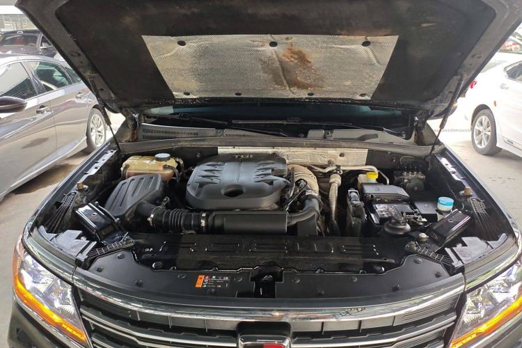 Used Roewe RX8 2019 30T Smart Connectivity Two-Wheel Drive Supreme Flagship Edition Engine Bay