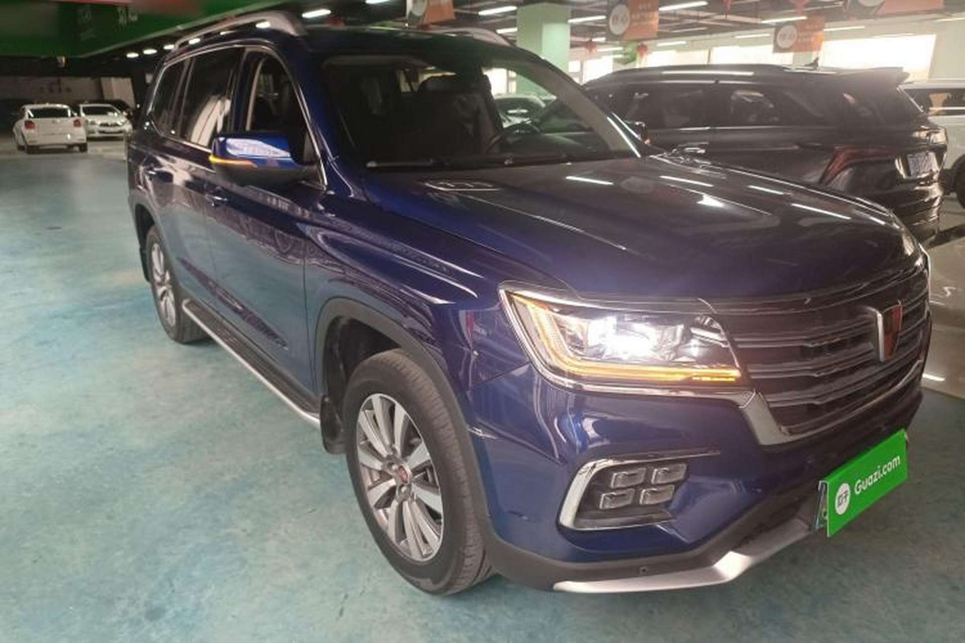 Used Roewe RX8 2018 30T Smart Connectivity Two-Wheel Drive Flagship Edition Exterior 2