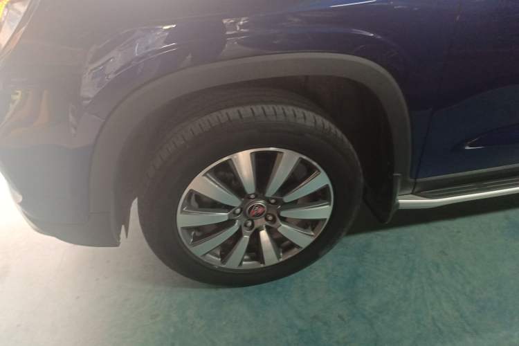 Used Roewe RX8 2018 30T Smart Connectivity Two-Wheel Drive Flagship Edition Exterior 7